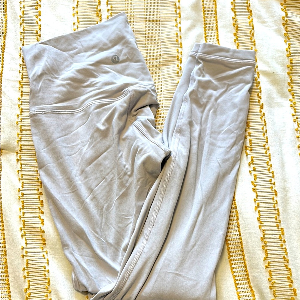 Lululemon off white double lined Align 28”